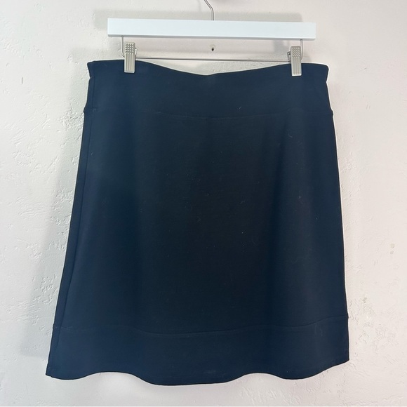 SMARTWOOL Merino Wool A-line Pull-on Skirt Size M Black Unlined Lightweight - Picture 4 of 10